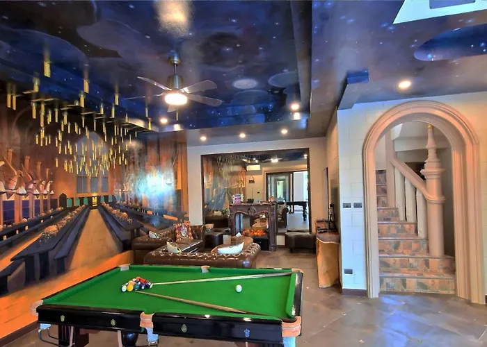 Potterland Luxury Pool Villa Pattaya Walking Street